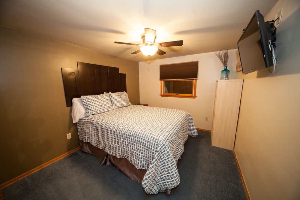 Log Cabin Lodge & Suites Jones Mills Экстерьер фото